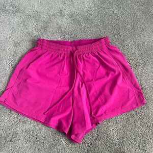 Lululemon Court Rival High Rise Short 3” in ripened raspberry